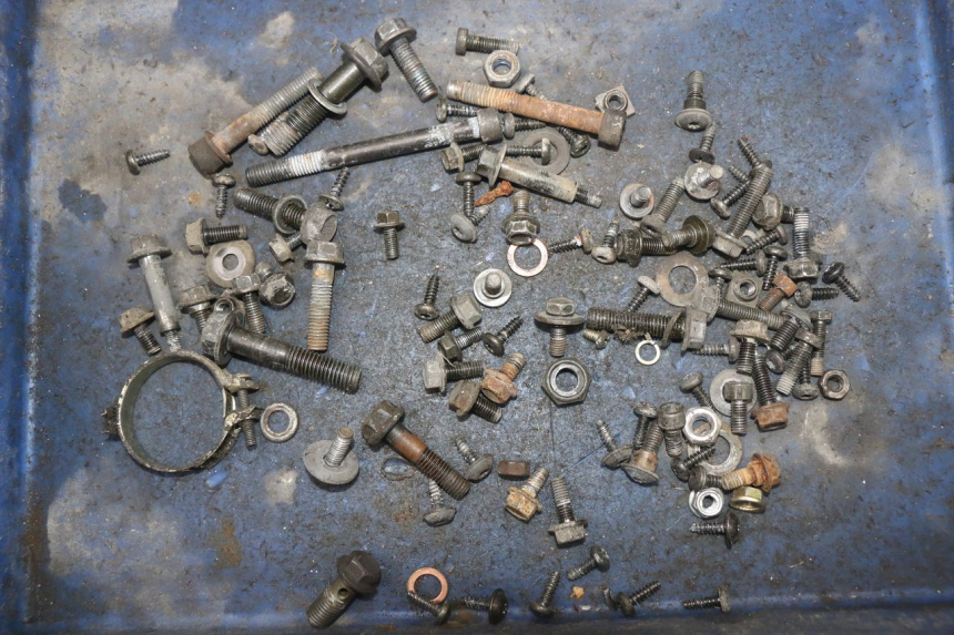 photo de SCREW FASTENER BAG PEUGEOT VIVACITY NEW 4T 50 (2008 - 2017) - Main view