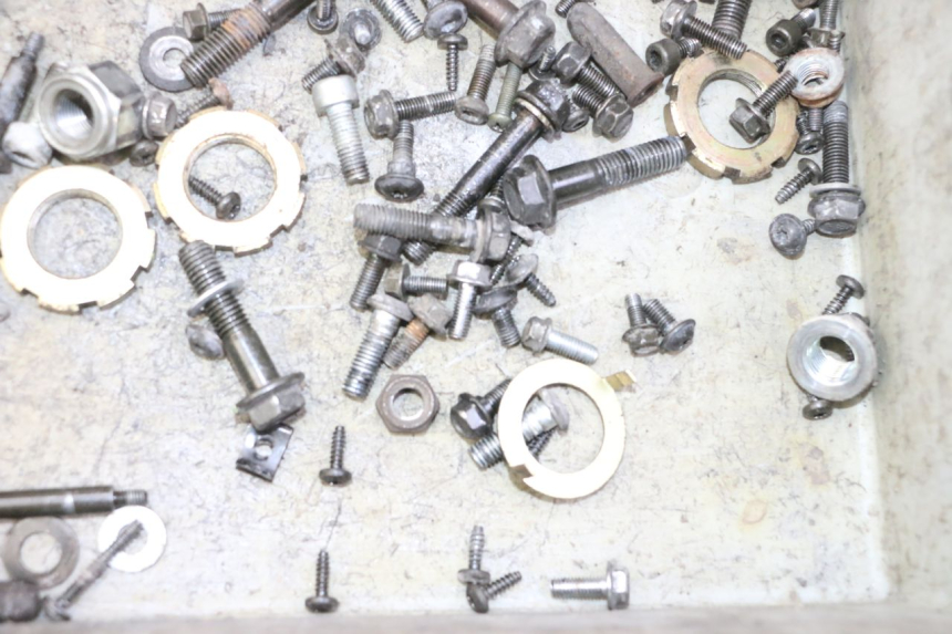 photo de SCREW FASTENER BAG PEUGEOT VIVACITY NEW 4T 50 (2008 - 2017) - Alternative perspective