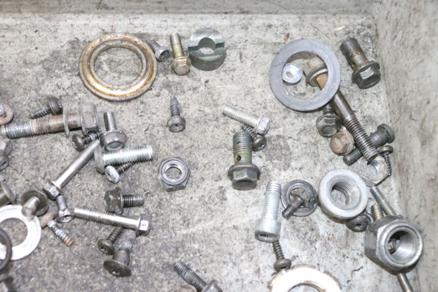 photo de SCREW FASTENER BAG PEUGEOT VIVACITY NEW 4T 50 (2008 - 2017) - Alternative perspective