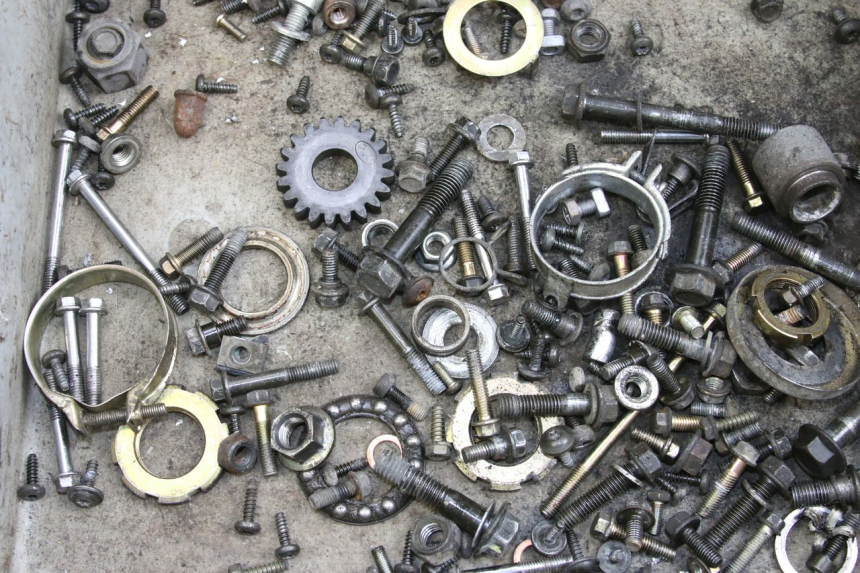 photo de SCREWS BAG PEUGEOT VIVACITY 125 (2010 - 2017) - Zoom on usage condition