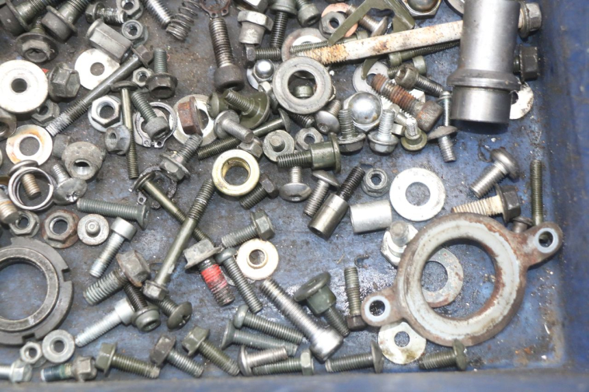 photo de SCREWS BAG SUZUKI VL INTRUDER 125 (2004 - 2007) - Technical close-up