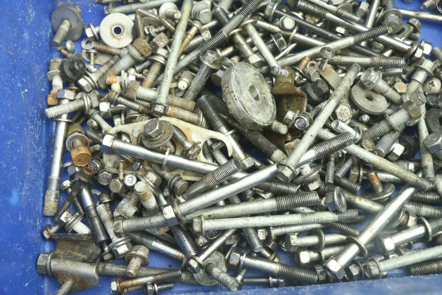 photo de SCREWS BAG YAMAHA WAVE RUNNER GP R 1200 (2000 - 2003) - Alternative perspective