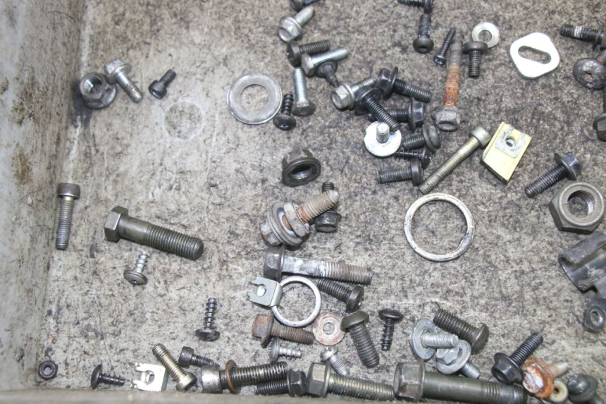 photo de SCREWS BAG YAMAHA WHY 50 (1998 - 2000) - Alternative perspective