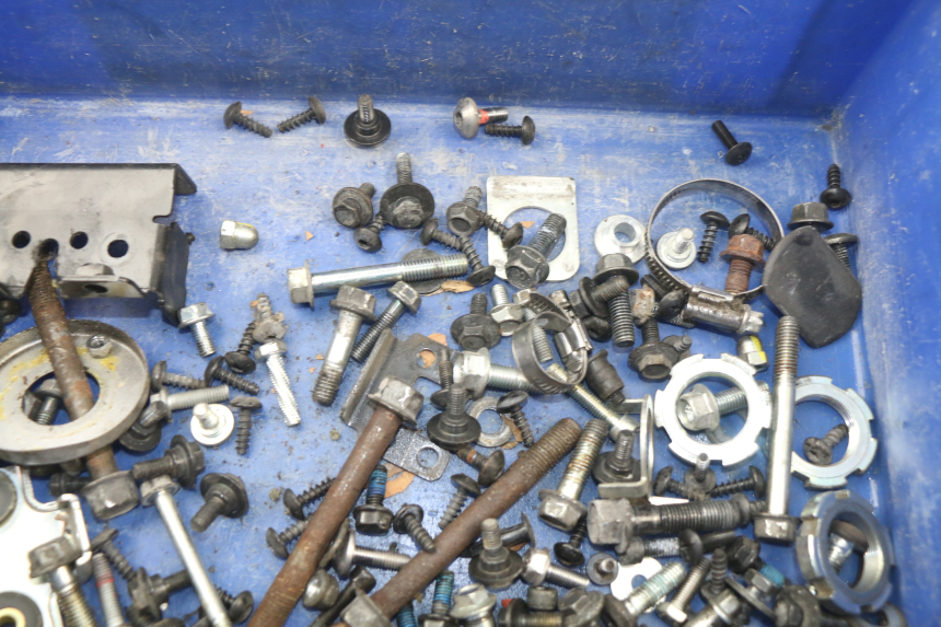 photo de SCREWS BAG YAMAHA XMAX X-MAX ABS 125 (2014 - 2016) - Technical close-up