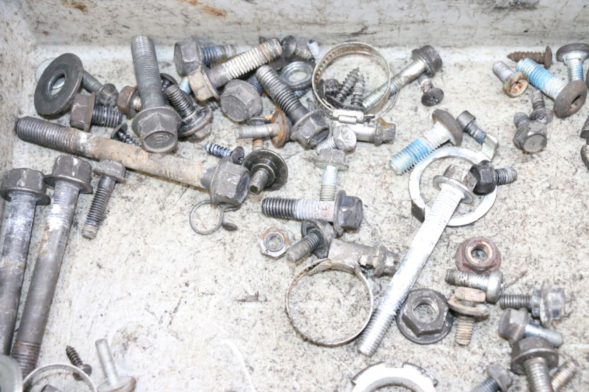 photo de SCREW FASTENER BAG YAMAHA XMAX X-MAX 125 (2006 - 2009) - Product overview