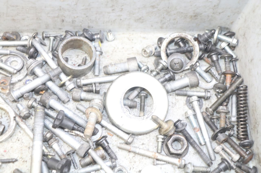 photo de SCREW FASTENER BAG PIAGGIO XEVO - X EVO 125 (2007 - 2017) - Alternative perspective