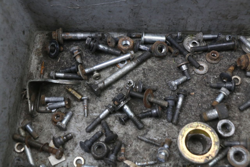 photo de SCREW FASTENER BAG PIAGGIO XEVO - X EVO 125 (2007 - 2017) - Component detail