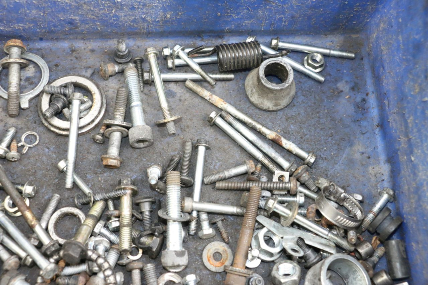 photo de SCREW FASTENER BAG PIAGGIO XEVO - X EVO 125 (2007 - 2017) - Alternative perspective