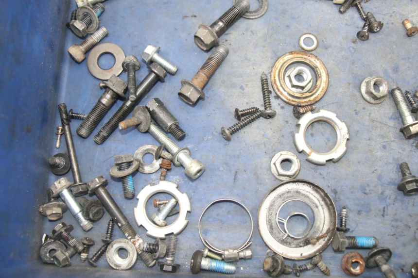 photo de SCREW FASTENER BAG YAMAHA NEOS NEO'S 4T 50 (2008 - 2016) - Alternative perspective