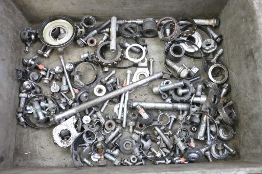 photo de SCREWS BAG YAMAHA XJ6 600 (2008 - 2016) - Main view