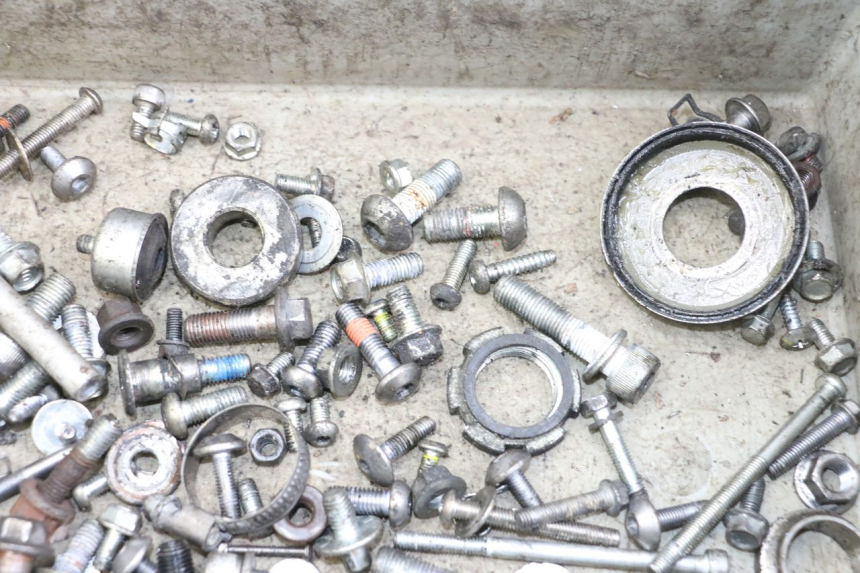 photo de SCREWS BAG YAMAHA XJ6 ABS 600 (2008 - 2016) - Alternative perspective