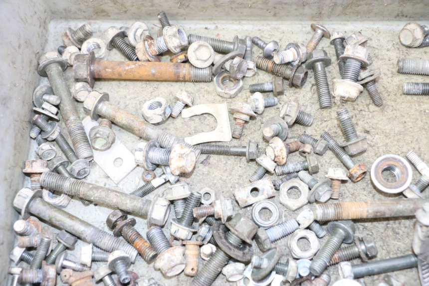 photo de SCREWS BAG YAMAHA YFM BRUIN 350 (2003 - 2009) - Alternative perspective