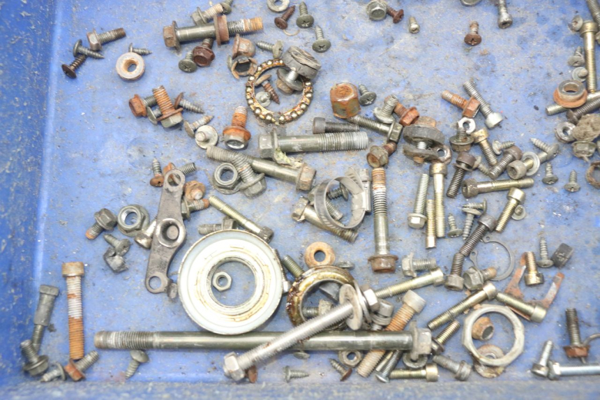 photo de SCREW FASTENER BAG YIYING YY50QT-10 50 (2007 - 2022) - Zoom on usage condition