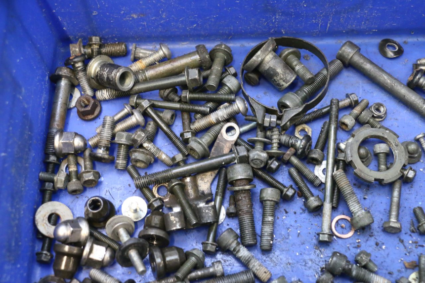photo de SCREWS BAG YAMAHA YZF R GENESIS 750 (1993 - 1998) - Zoom on usage condition