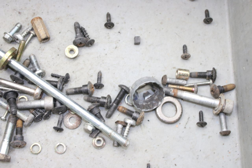 photo de SCREW FASTENER BAG PIAGGIO ZIP 2T 50 (2009 - 2019) - Zoom on usage condition