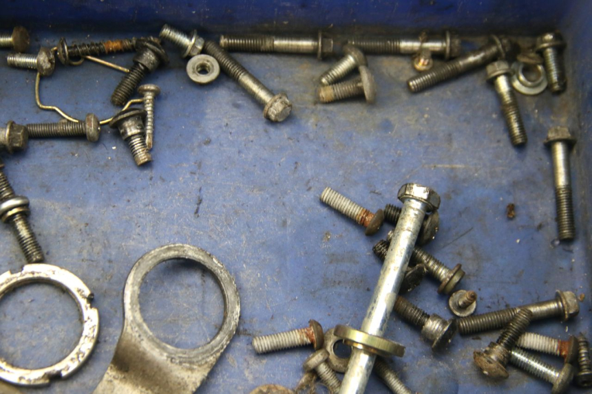 photo de SCREW FASTENER BAG PIAGGIO ZIP 2T 50 (2009 - 2019) - Alternative perspective