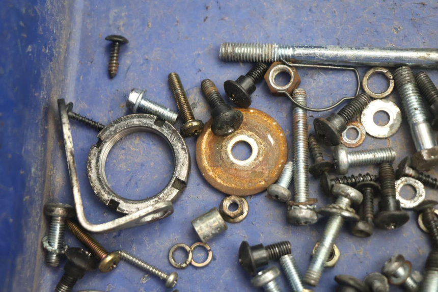 photo de SCREW FASTENER BAG PIAGGIO ZIP 2T 50 (2009 - 2019) - Component detail
