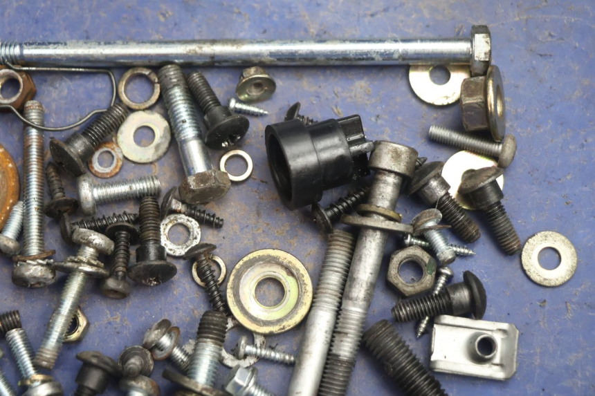photo de SCREW FASTENER BAG PIAGGIO ZIP 2T 50 (2009 - 2019) - Zoom on usage condition