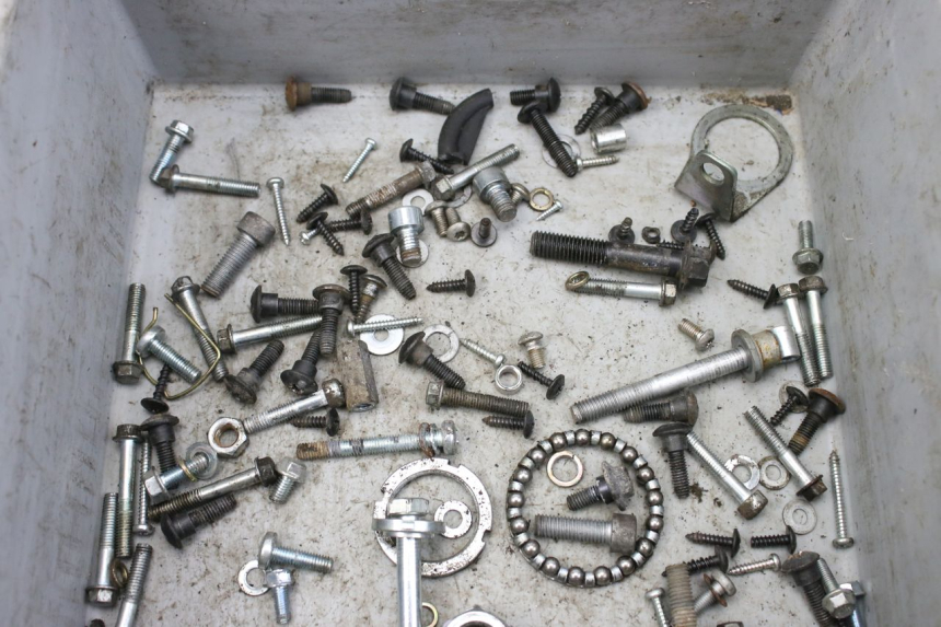 photo de SCREW FASTENER BAG PIAGGIO ZIP 4T 50 (2018 - 2020) - Zoom on usage condition