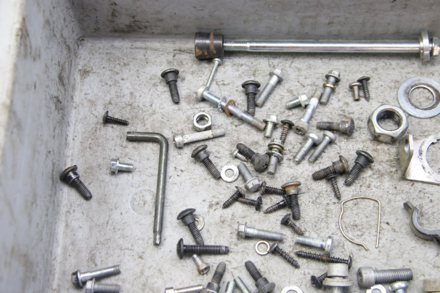 photo de SCREW FASTENER BAG PIAGGIO ZIP 4T 50 (2018 - 2020) - Alternative perspective