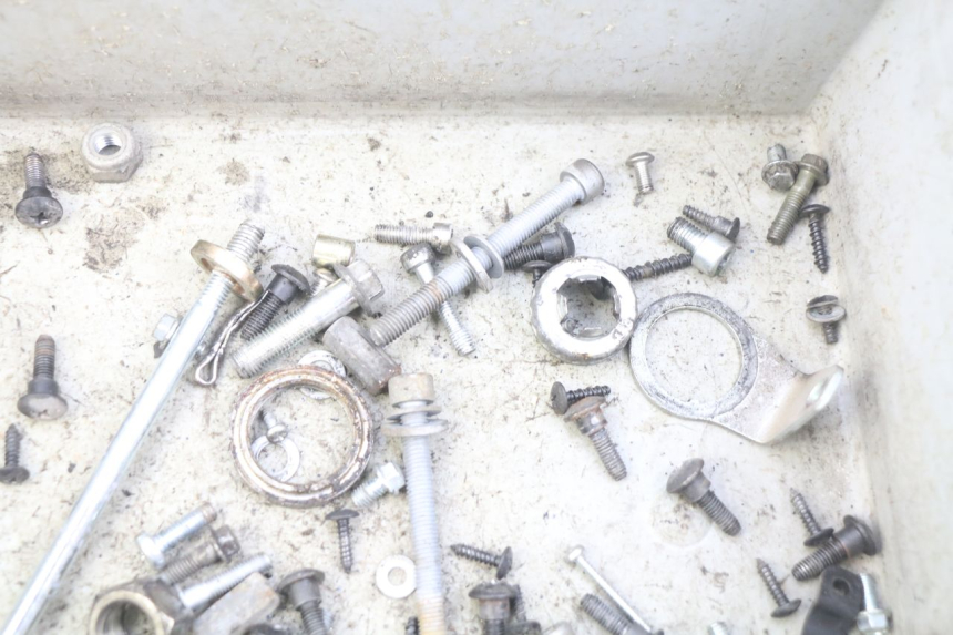 photo de SCREW FASTENER BAG PIAGGIO ZIP 4T 50 (2018 - 2020) - Alternative perspective