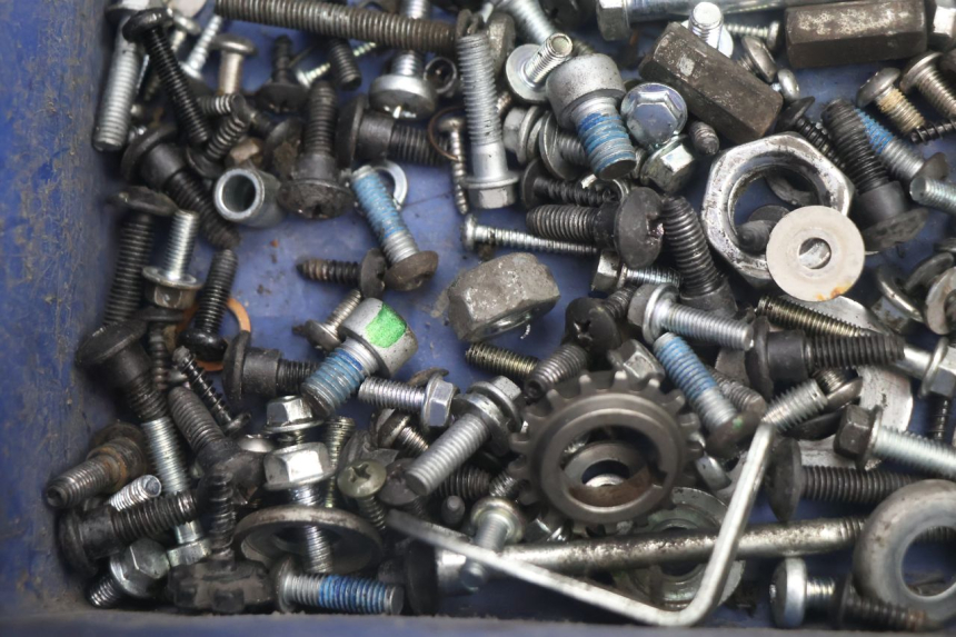 photo de SCREWS BAG PIAGGIO ZIP IGET 4T 50 (2021 - 2023) - Alternative perspective