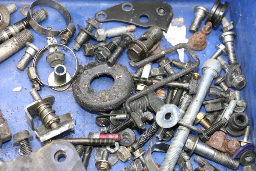 photo de SCREW FASTENER BAG KAWASAKI ZX-6R ZX6R 600 (1995 - 1997) - Fixing points details