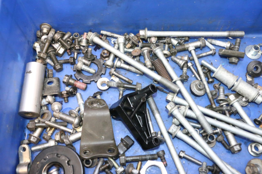 photo de SCREWS BAG KAWASAKI ZX-6R ZX6R 600 (2000 - 2002) - Zoom on usage condition