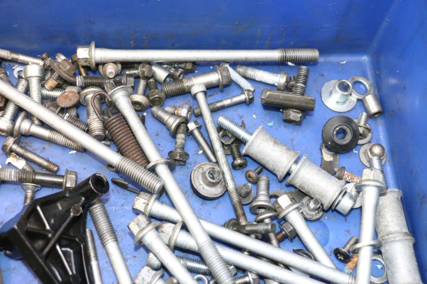photo de SCREWS BAG KAWASAKI ZX-6R ZX6R 600 (2000 - 2002) - Product overview