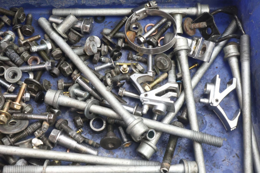 photo de SCREWS BAG KAWASAKI ZZR 600 (1995 - 2004) - Zoom on usage condition