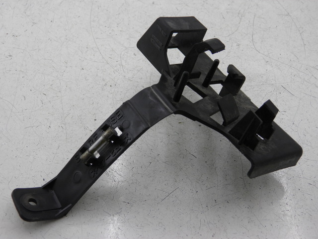 photo de BATTERY STRAP HONDA NH VISION 50 (1985 - 1994) - Zoom on usage condition