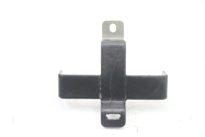 photo de BATTERY STRAP HONDA SCV LEAD 100 (2003 - 2007) - Zoom on usage condition