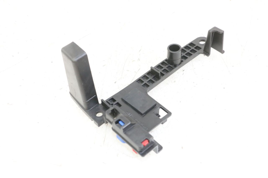 photo de BATTERY STRAP HONDA SH i 300 (2015 - 2020) - Zoom on usage condition