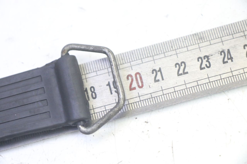 photo de BATTERY STRAP PIAGGIO MP3 125 (2006 - 2014) - Alternative perspective