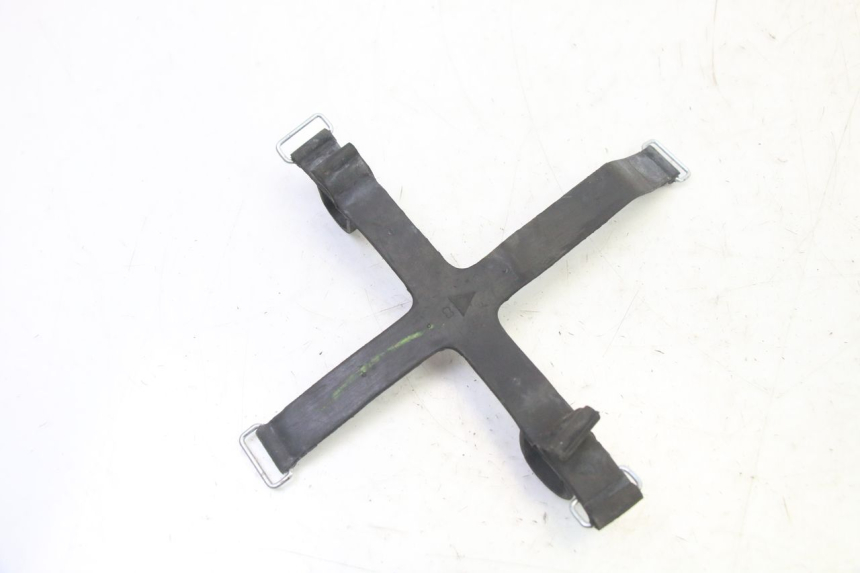 photo de BATTERY STRAP YAMAHA XMAX X-MAX 125 (2021 - 2025) - Zoom on usage condition