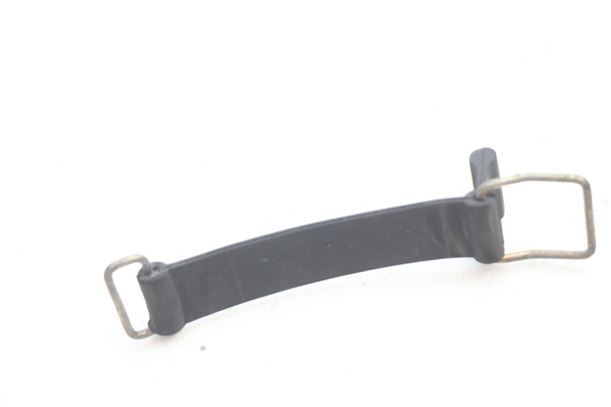 photo de BATTERY STRAP YAMAHA YZF R GENESIS 750 (1993 - 1998) - Zoom on usage condition