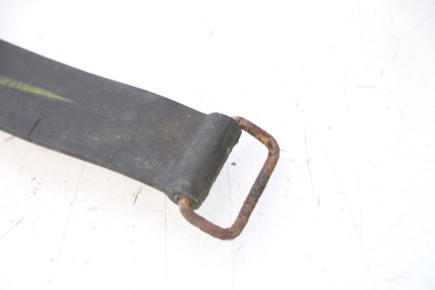 photo de BATTERY STRAP YAMAHA YZF R6 600 (2008 - 2009) - Component detail
