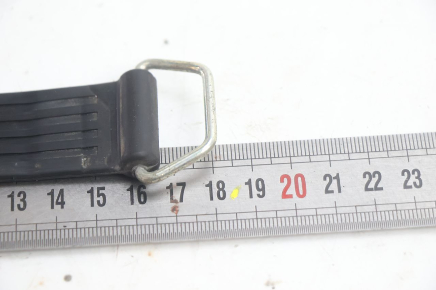 photo de TOOL KIT STRAP PIAGGIO MP3 HPE 530 (2022 - 2026) - Technical close-up