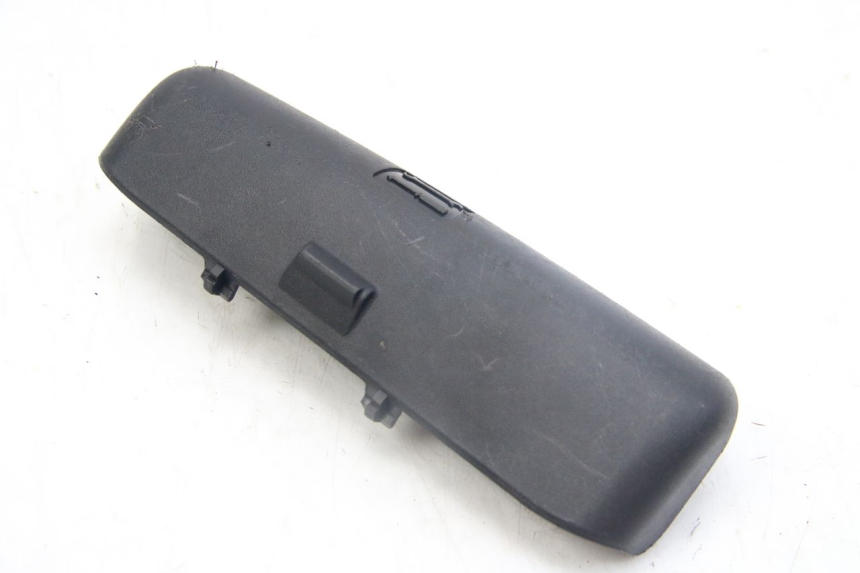 photo de TOOL KIT STRAP PIAGGIO MP3 125 (2006 - 2014) - Zoom on usage condition