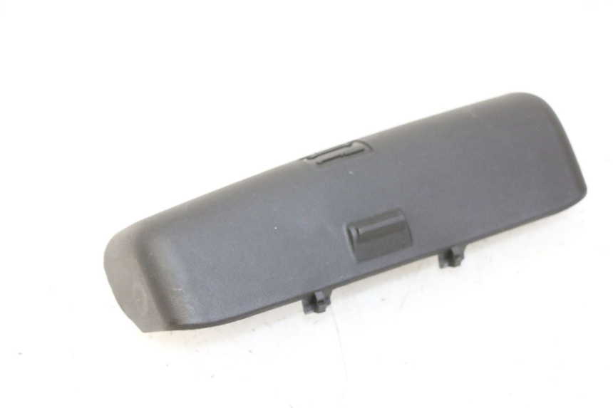 photo de TOOL KIT STRAP PIAGGIO MP3 RL 250 (2006 - 2010) - Zoom on usage condition