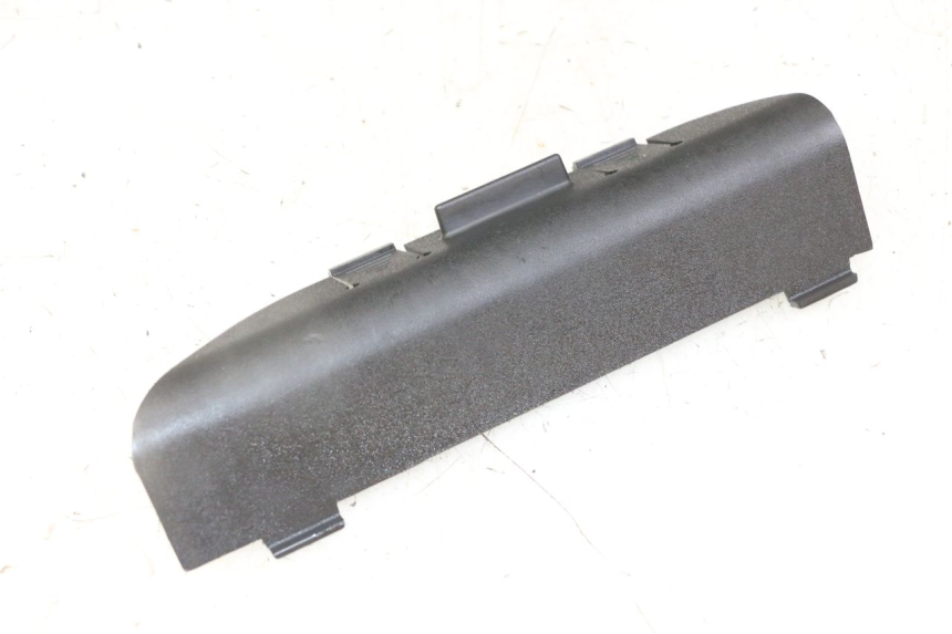 photo de TOOL KIT STRAP PIAGGIO NRG POWER PUREJET 50 (2018 - 2021) - Zoom on usage condition