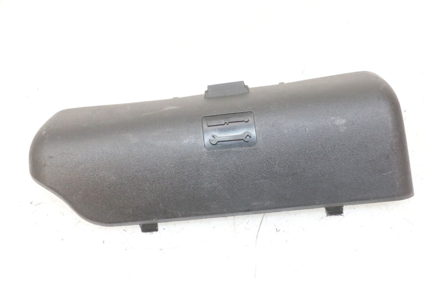 photo de TOOL KIT STRAP PIAGGIO MP3 LT 400 (2007 - 2012) - Main view