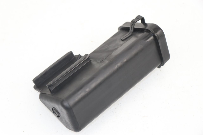 photo de TOOL KIT STRAP MASAI SCRAMBLER 125 (2018 - 2020) - Zoom on usage condition