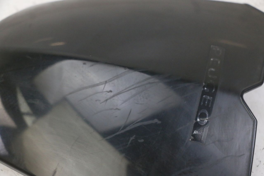 photo de WINDSHIELD PEUGEOT KISBEE 4T 50 (2018 - 2022) - Zoom on usage condition