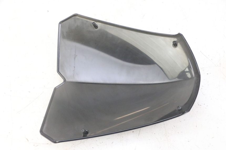 photo de WINDSHIELD PEUGEOT KISBEE 4T 50 (2018 - 2022) - Alternative perspective