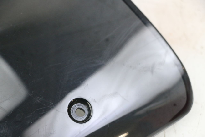 photo de WINDSHIELD PIAGGIO NRG POWER PUREJET 50 (2018 - 2021) - Fixing points details