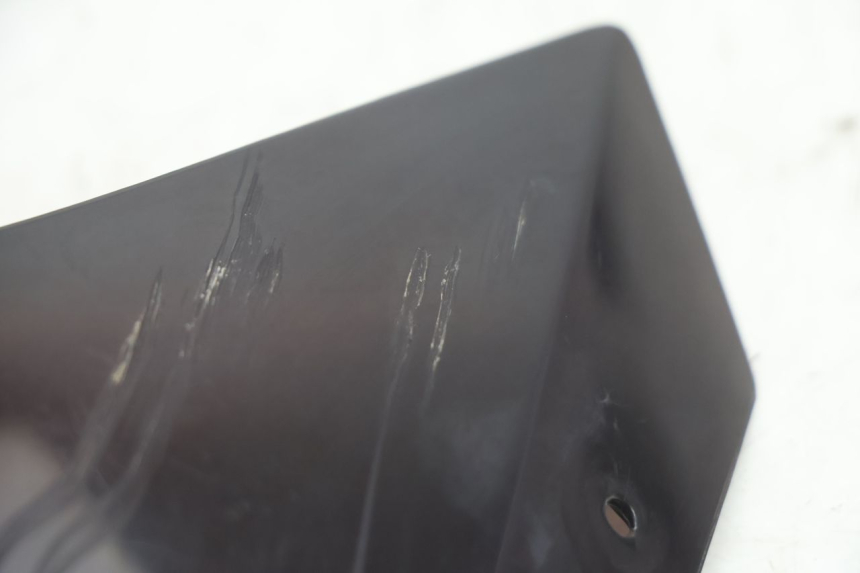 photo de WINDSHIELD RAZZO QTR 50 (2011 - 2018) - Zoom on usage condition