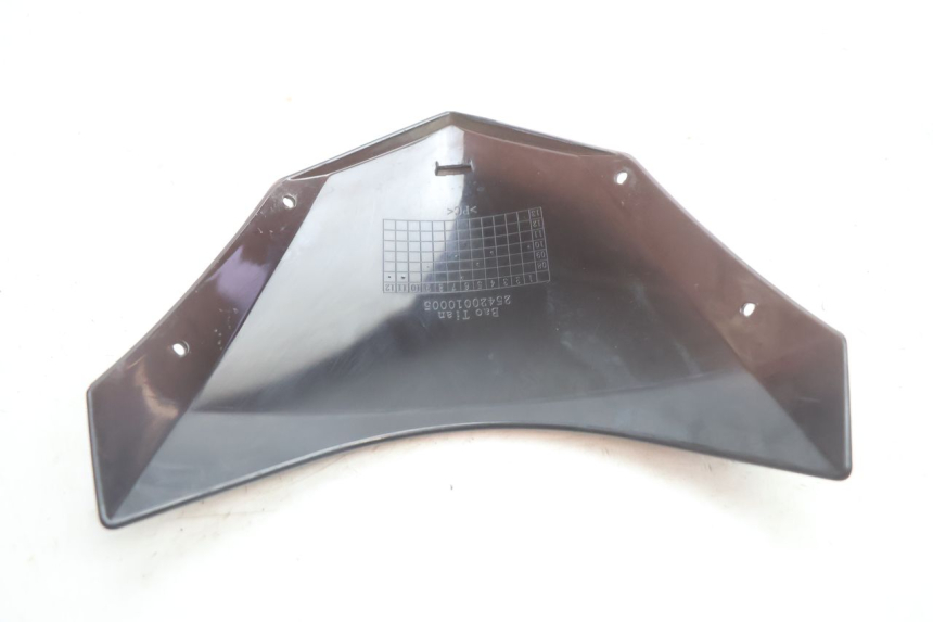 photo de WINDSHIELD RAZZO QTR 50 (2011 - 2018) - Fixing points details
