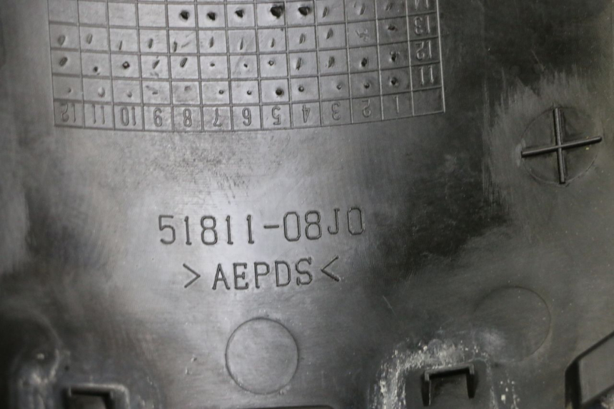 photo de WINDSHIELD SUZUKI GSR 750 (2011 - 2017) - Alternative perspective