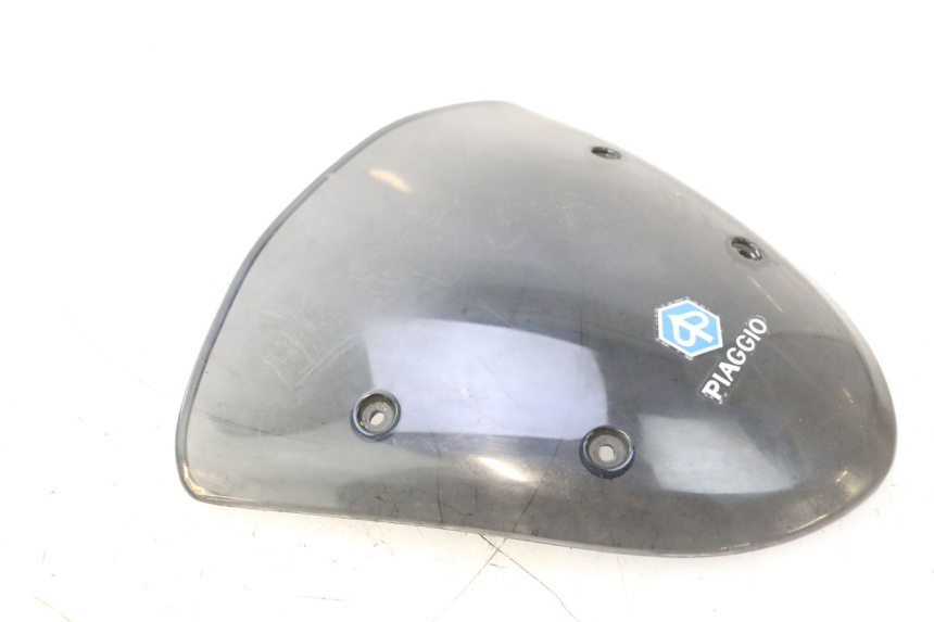 photo de WINDSHIELD PIAGGIO TYPHOON 50 (2000 - 2009) - Markings and original references